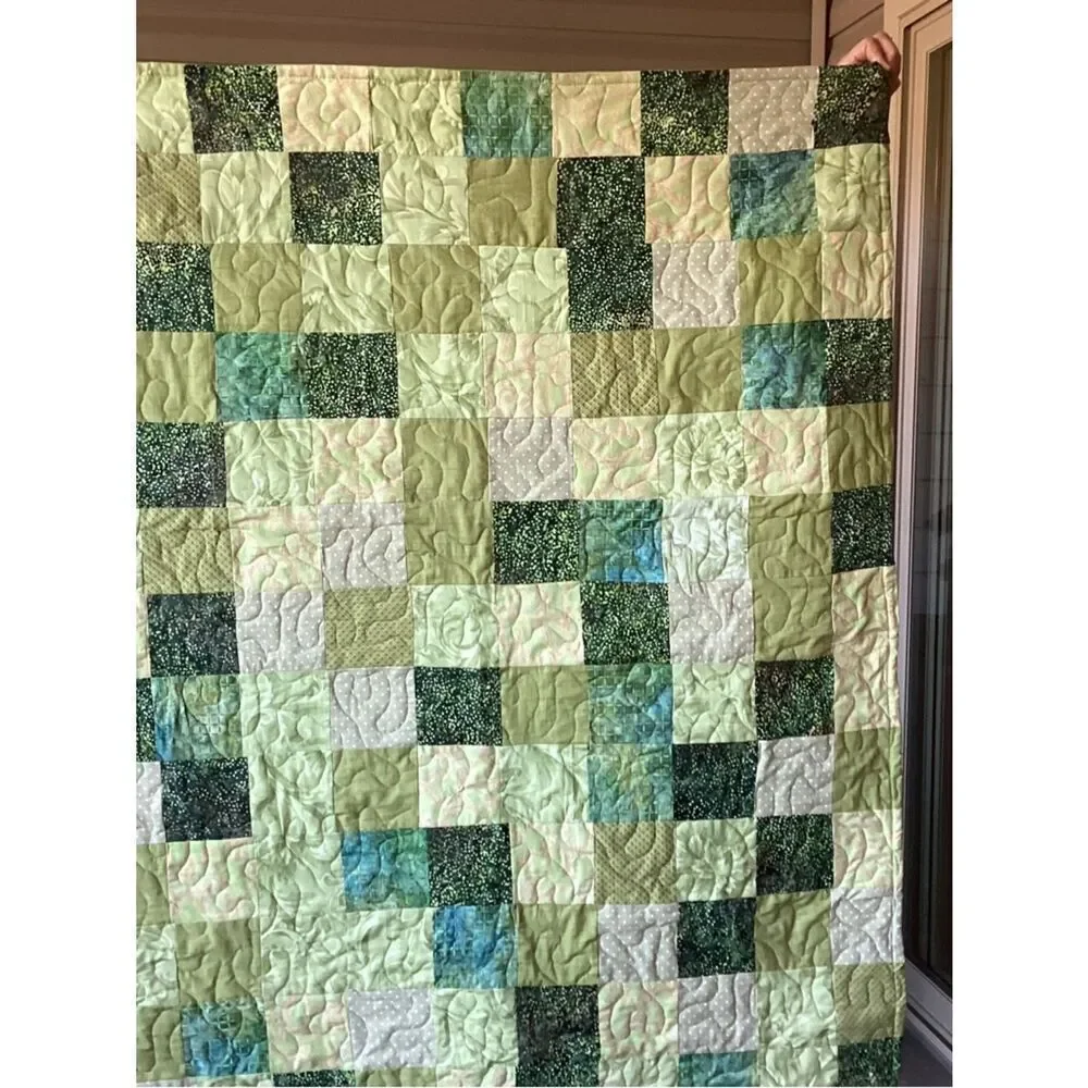 NWT. Colors of Green Beautiful Hand Crafted Quilt